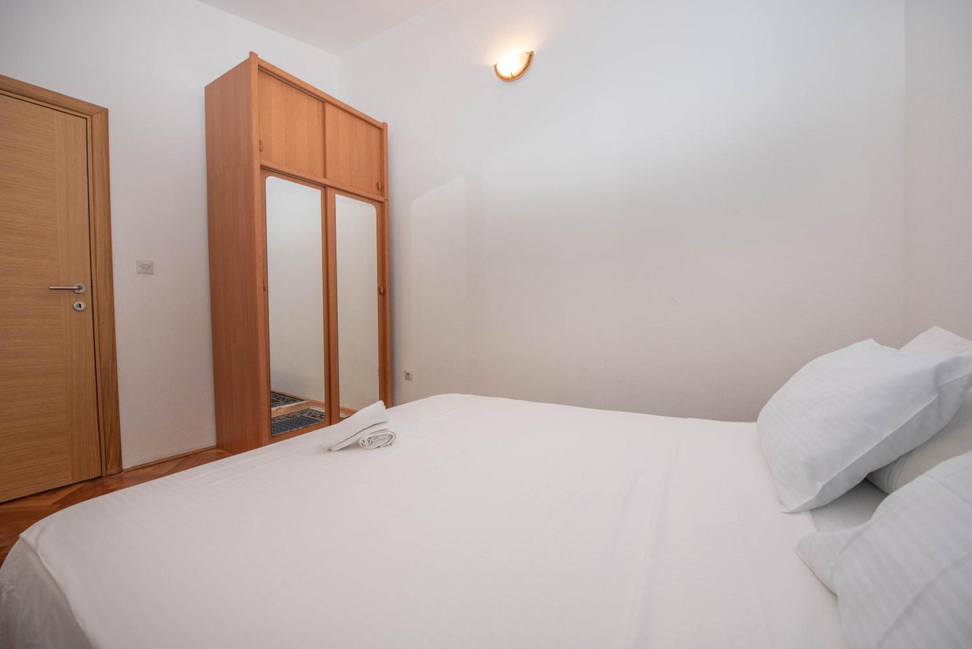 S&P City Center Apartments Kotor Exterior foto