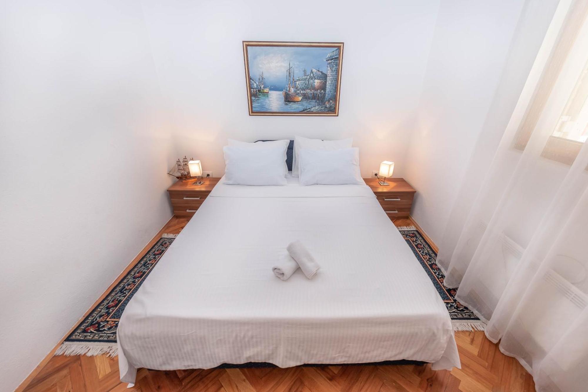 S&P City Center Apartments Kotor Exterior foto