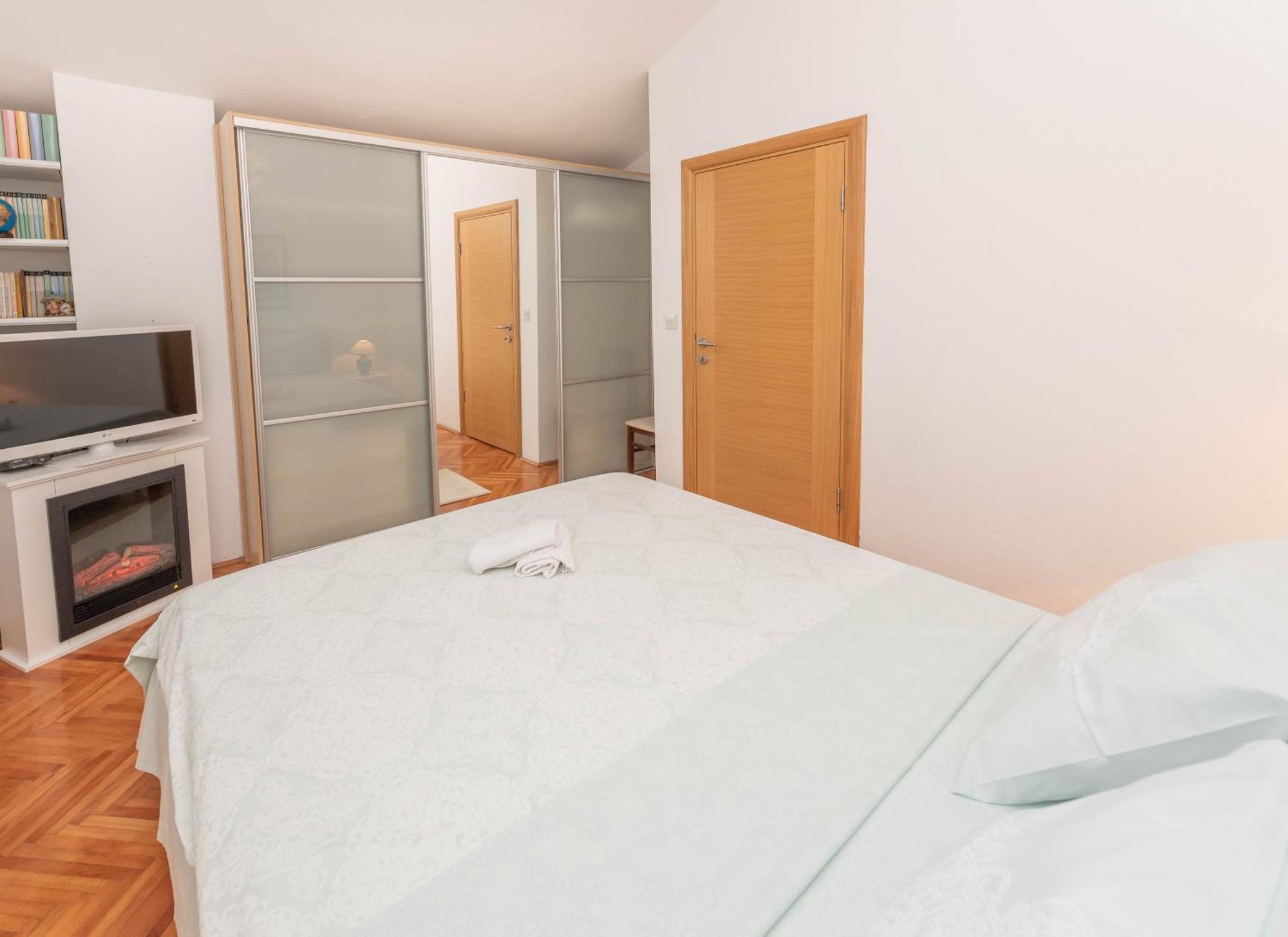 S&P City Center Apartments Kotor Exterior foto