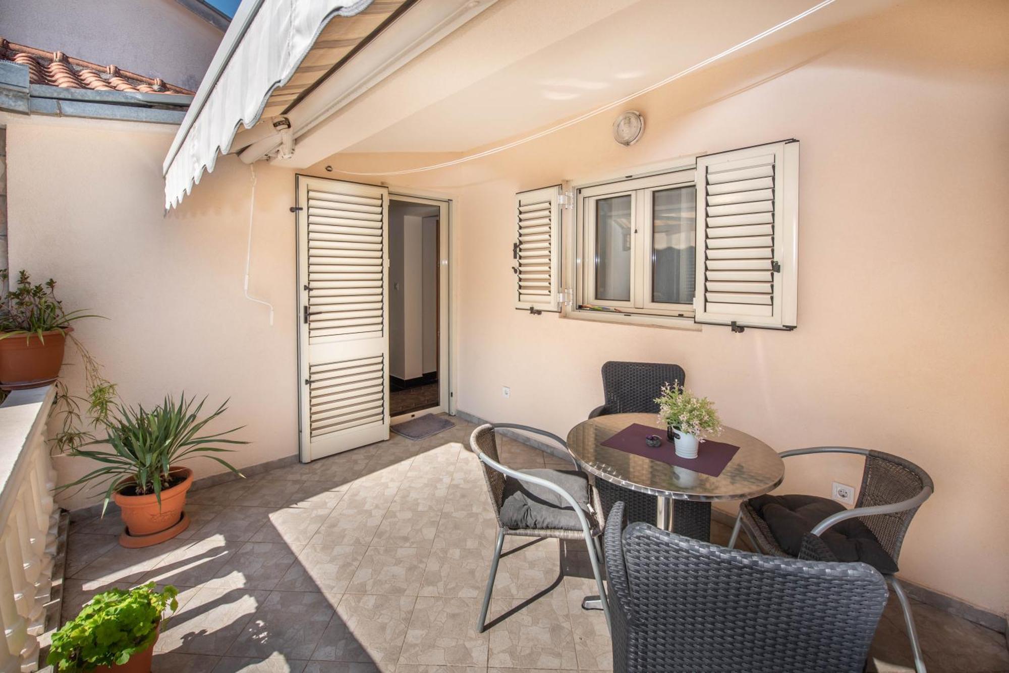 S&P City Center Apartments Kotor Exterior foto