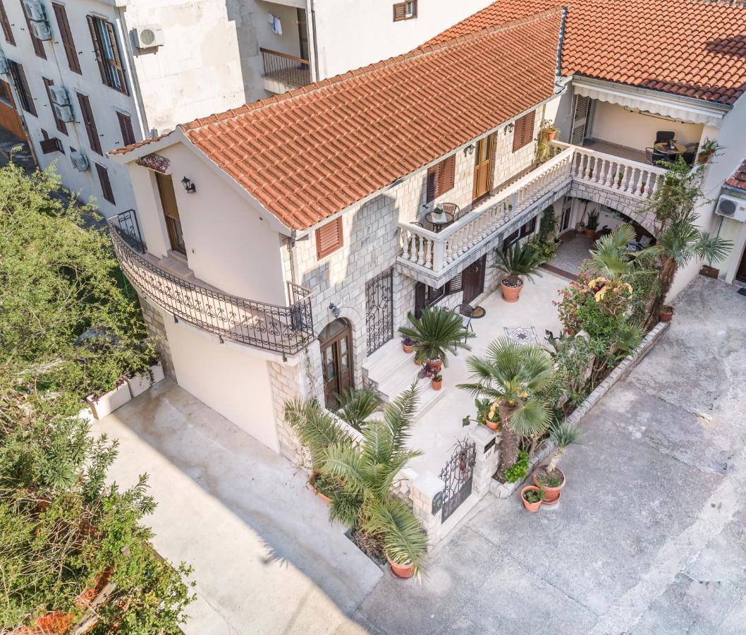 S&P City Center Apartments Kotor Exterior foto