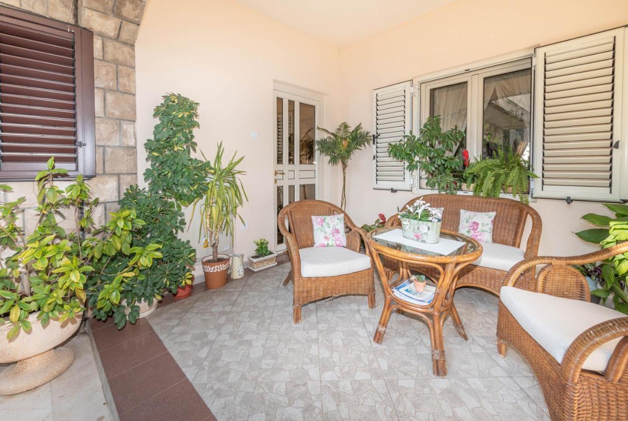 S&P City Center Apartments Kotor Exterior foto